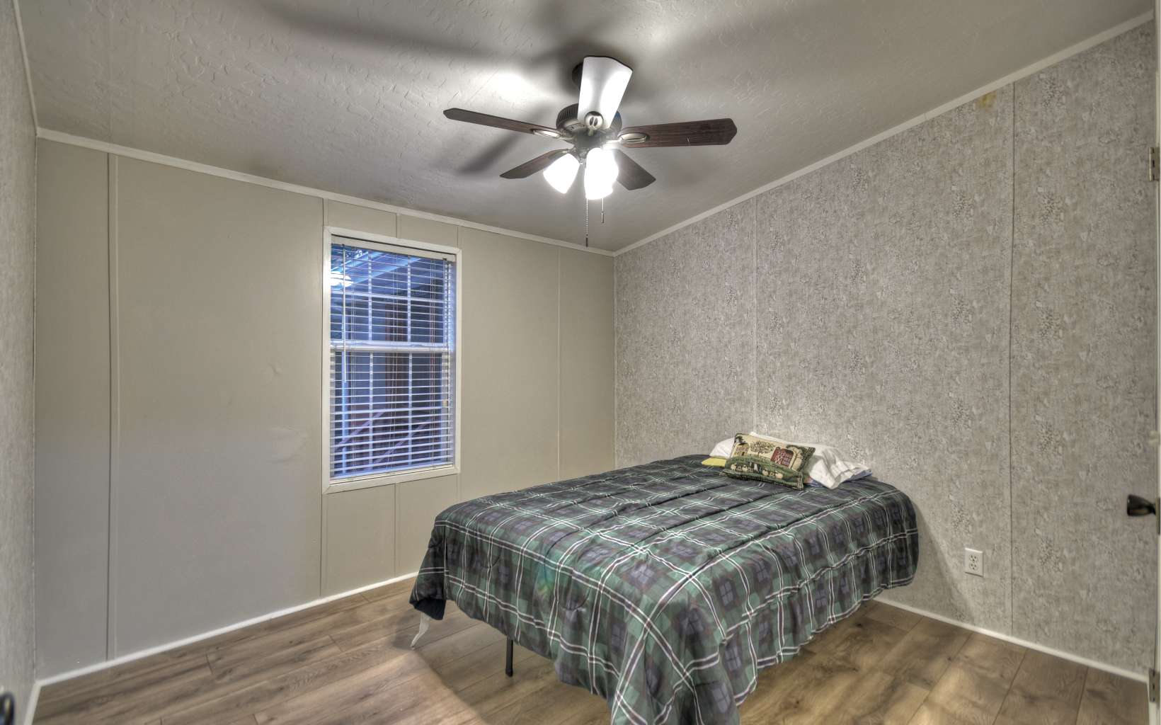 132 Rolling Oaks Road