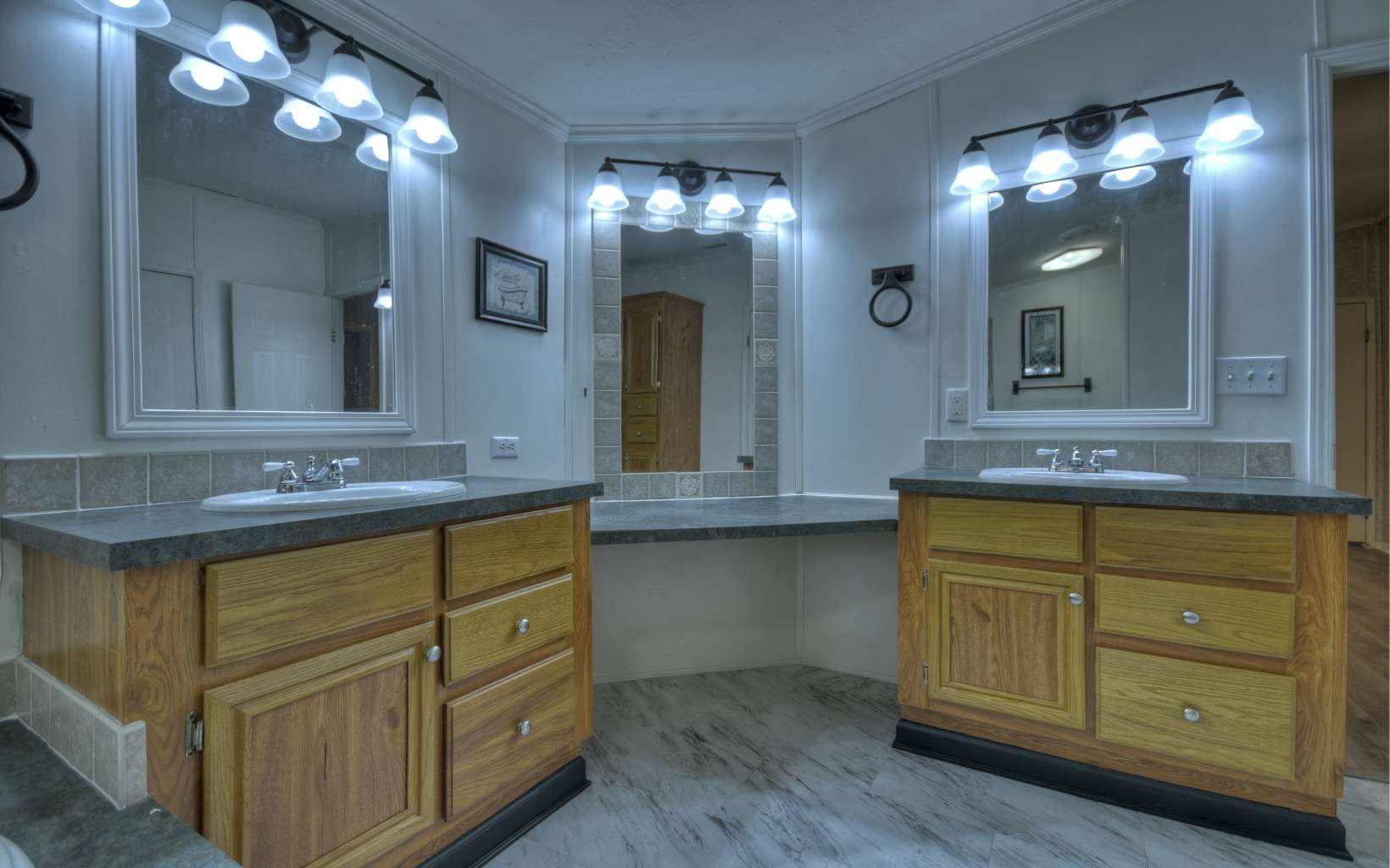 132 Rolling Oaks Road