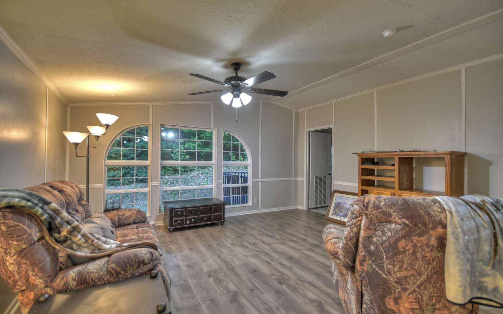 132 Rolling Oaks Road