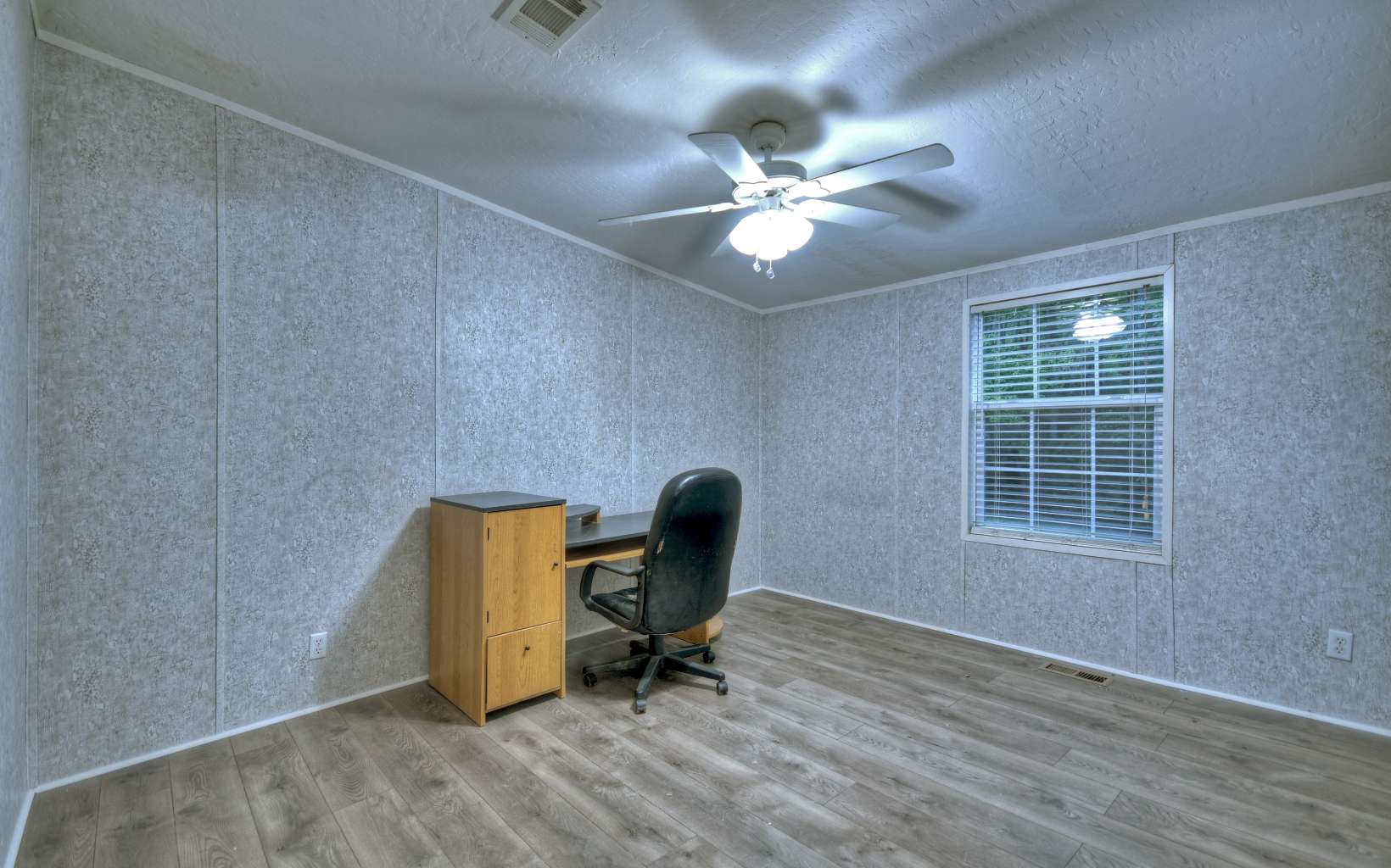 132 Rolling Oaks Road