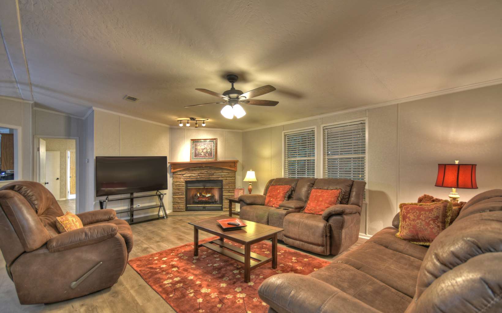 132 Rolling Oaks Road