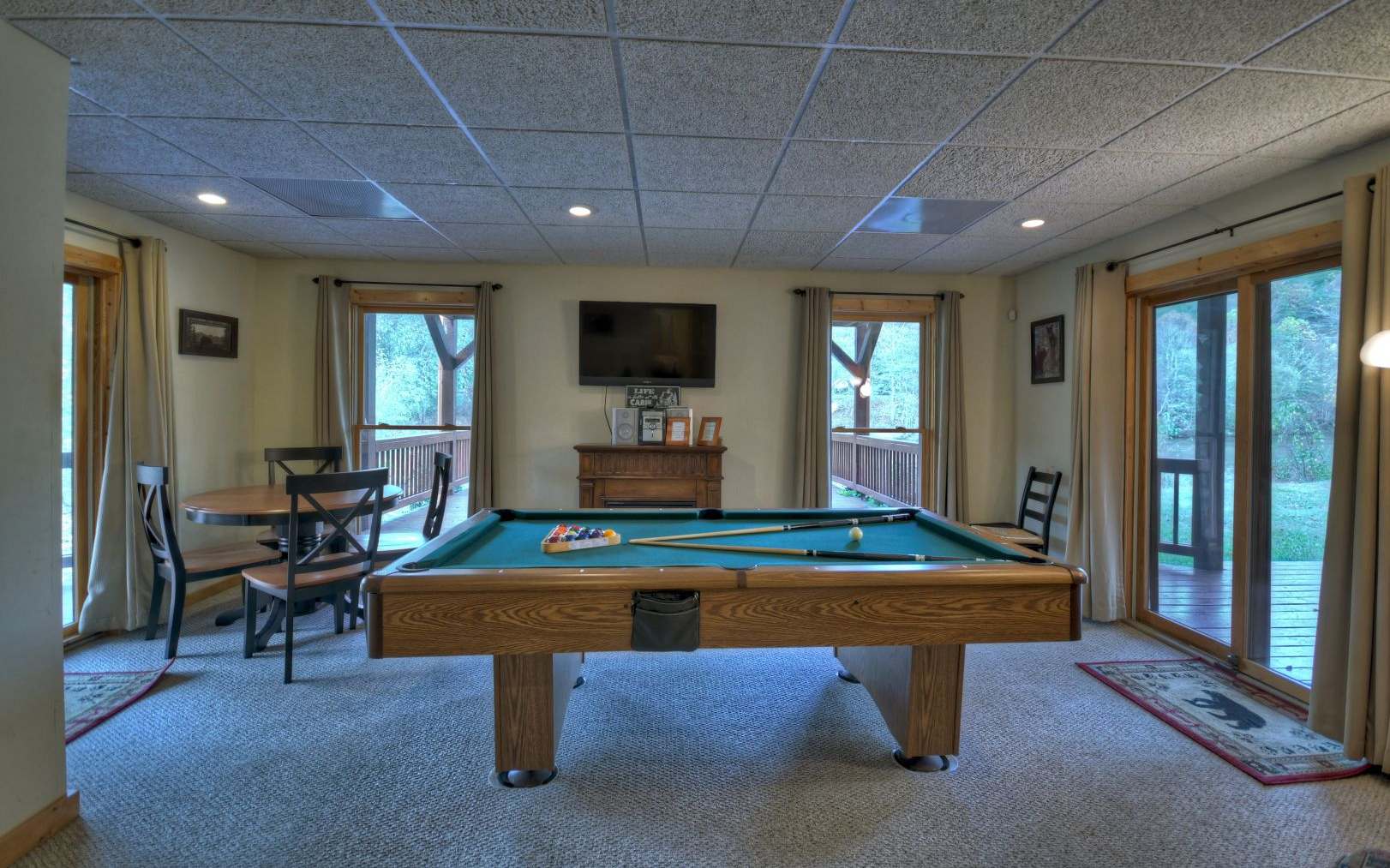 1885 Grassy Creek Road