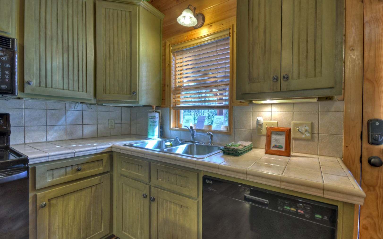 1885 Grassy Creek Road