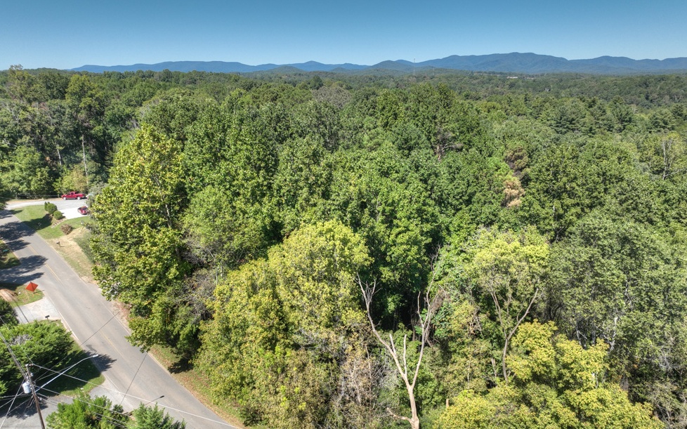 13.32 Old Tails Creek Road