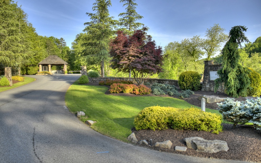 L 150 Old Toccoa Farm Loop