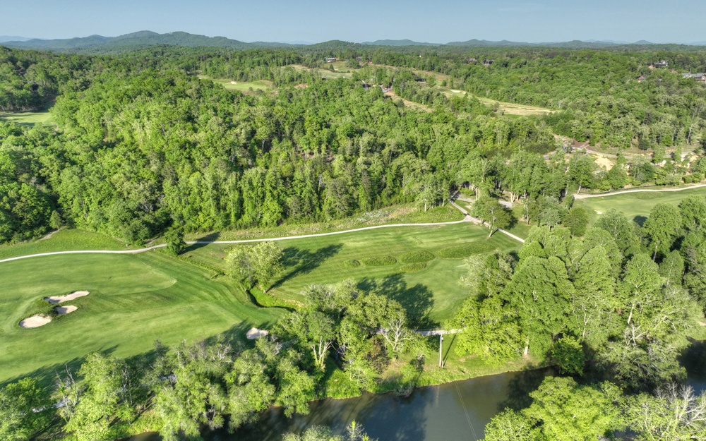 L 150 Old Toccoa Farm Loop