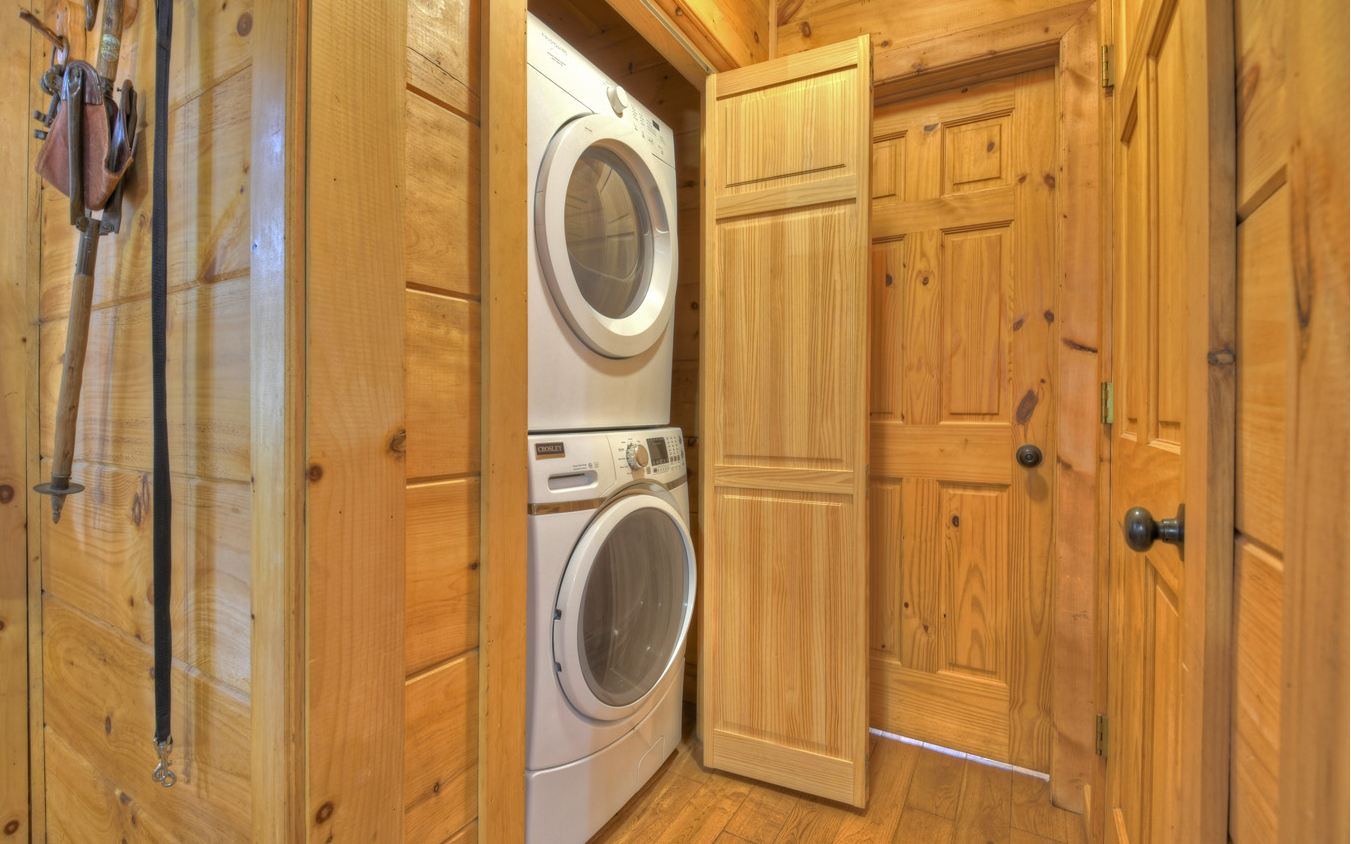 60 Hidden Ridge Court