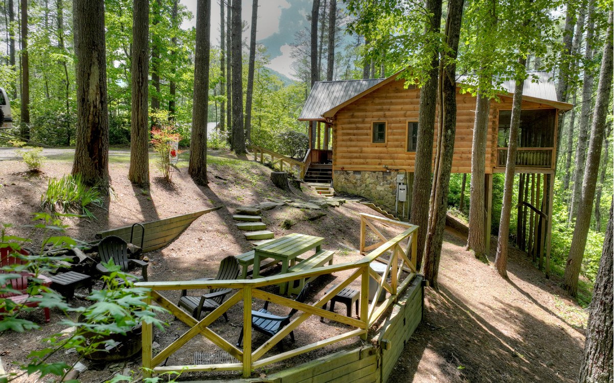 60 Hidden Ridge Court