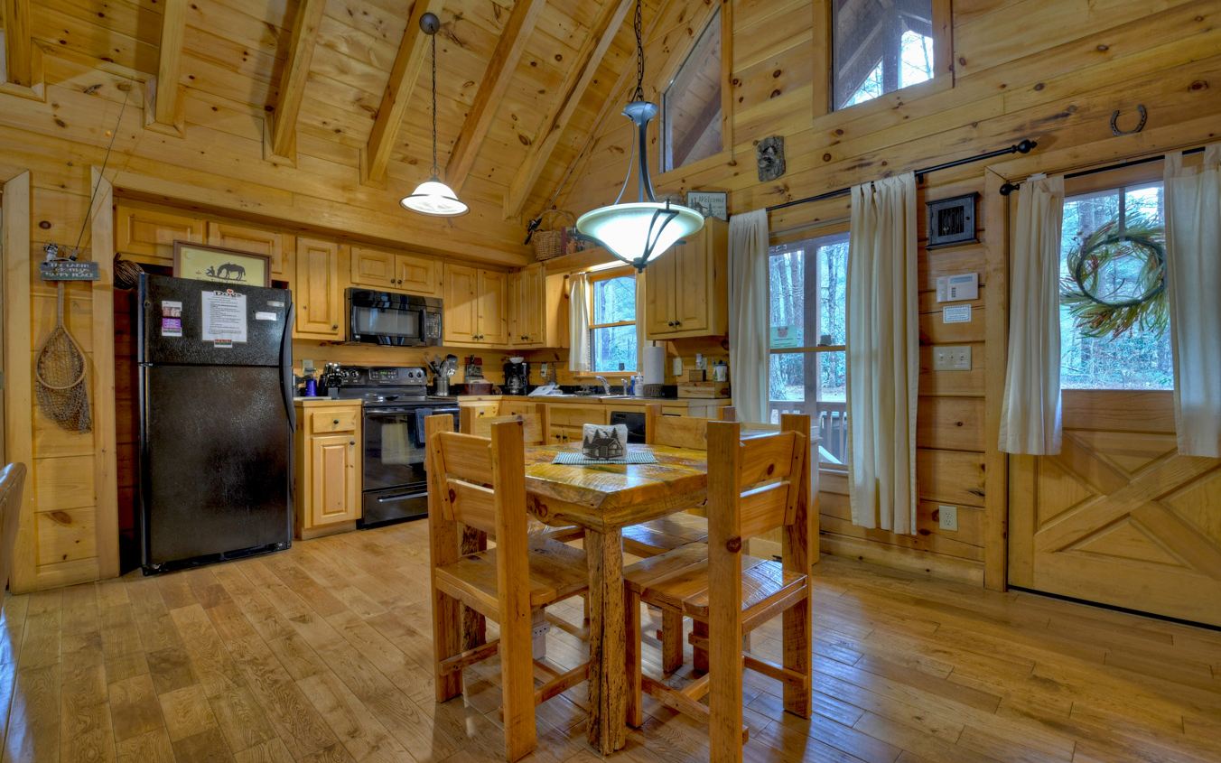 60 Hidden Ridge Court