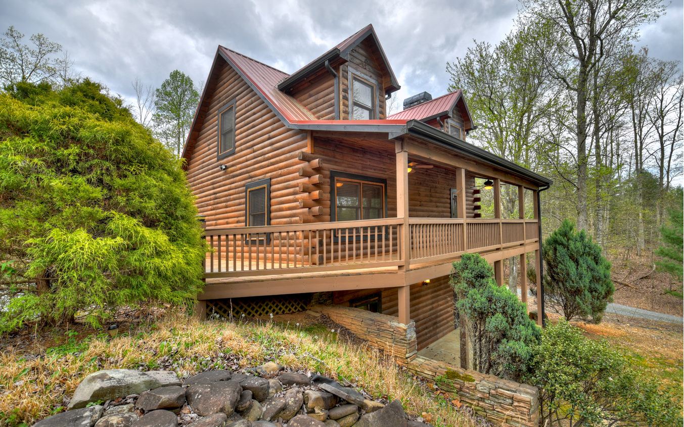 882 Stuart Mountain Road