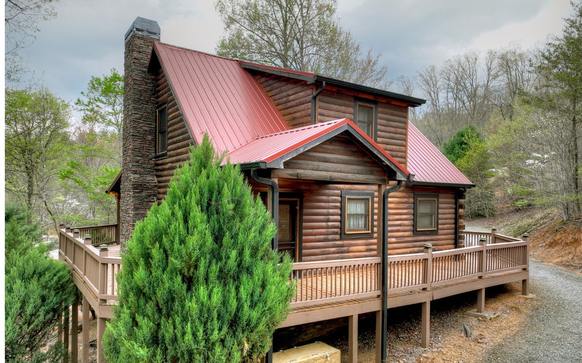 882 Stuart Mountain Road