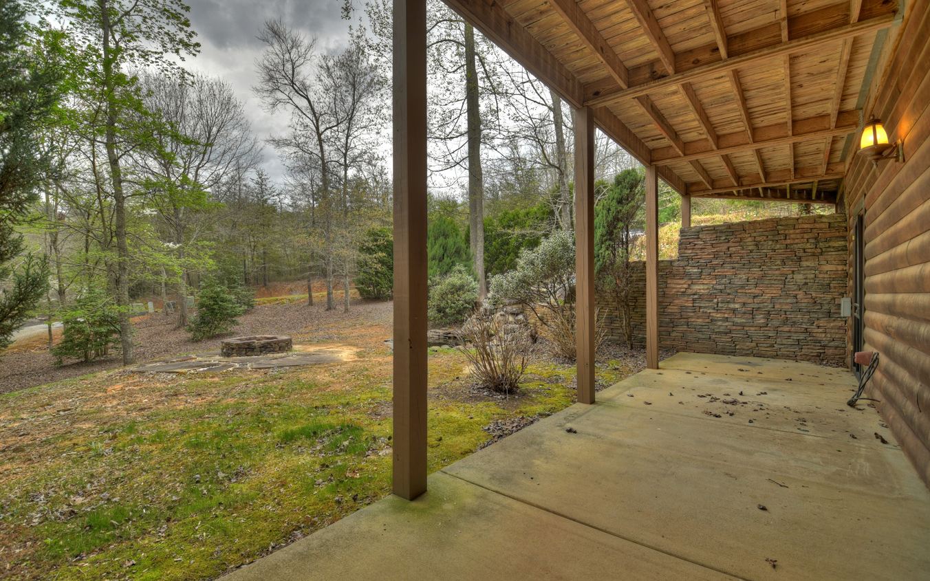 882 Stuart Mountain Road