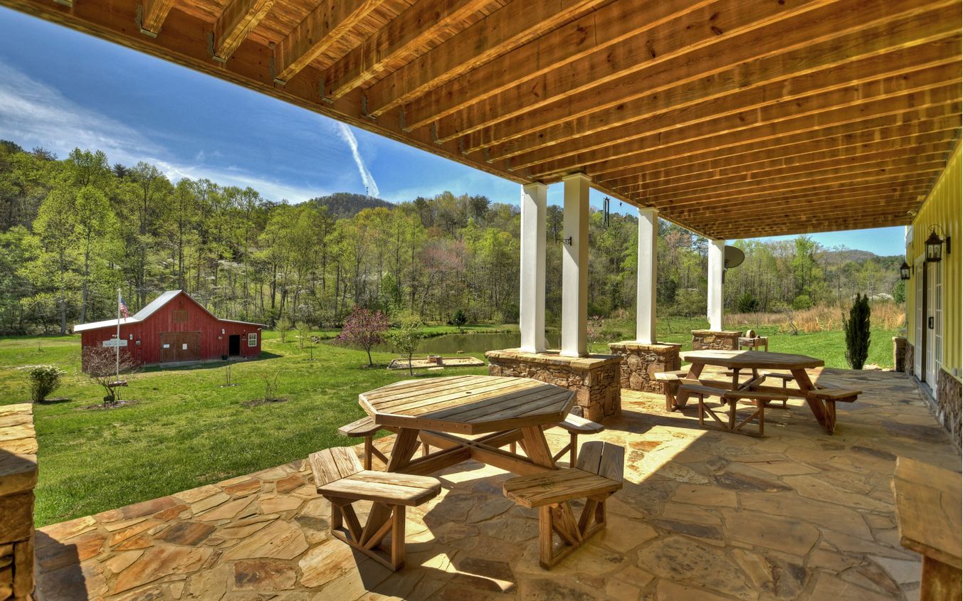 611 Snake Nation Road