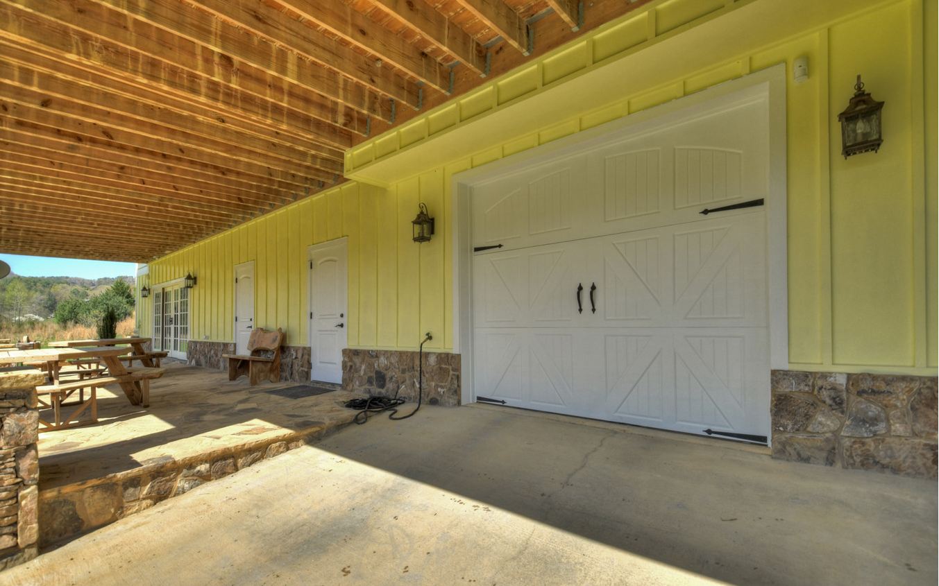 611 Snake Nation Road