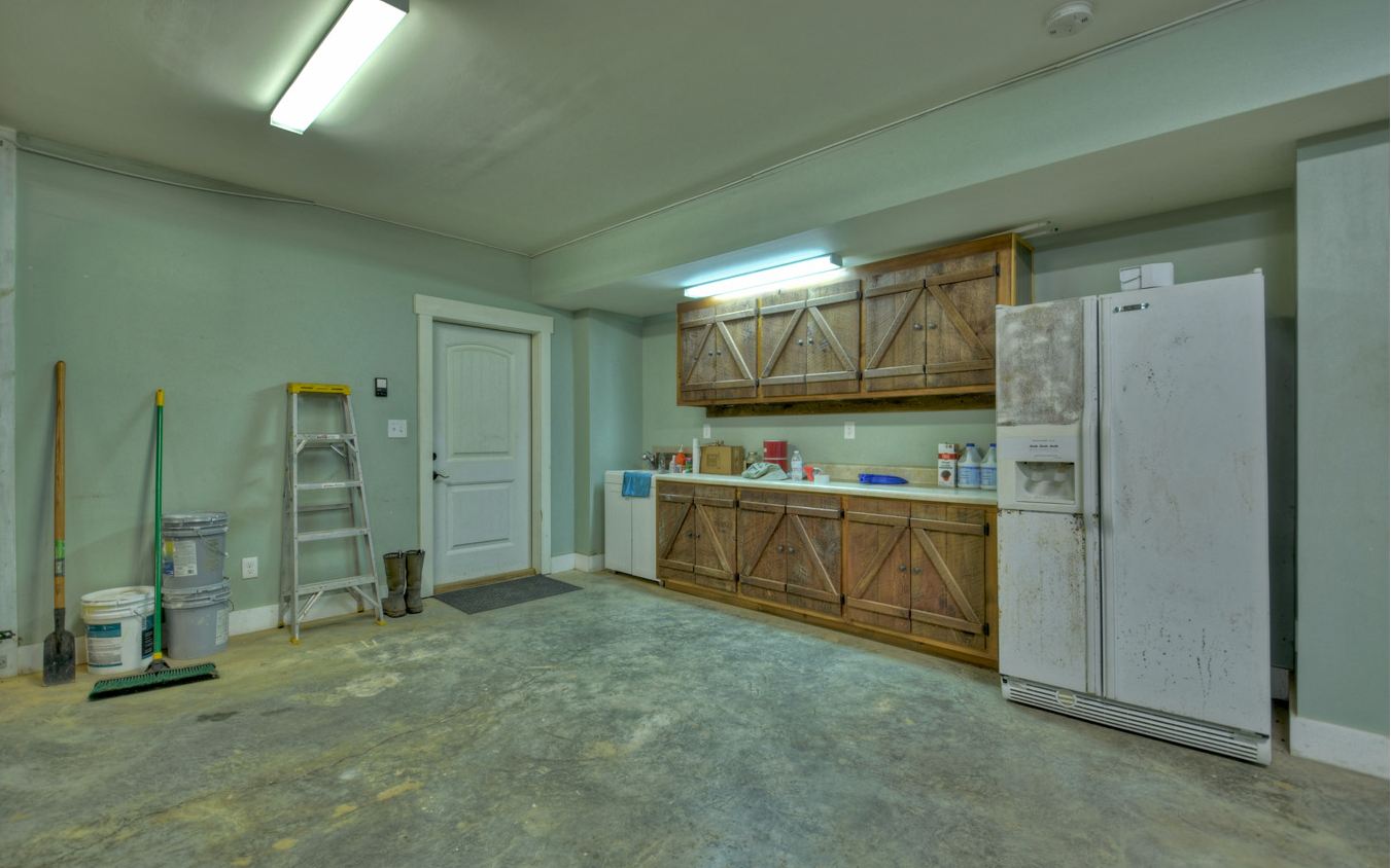 611 Snake Nation Road