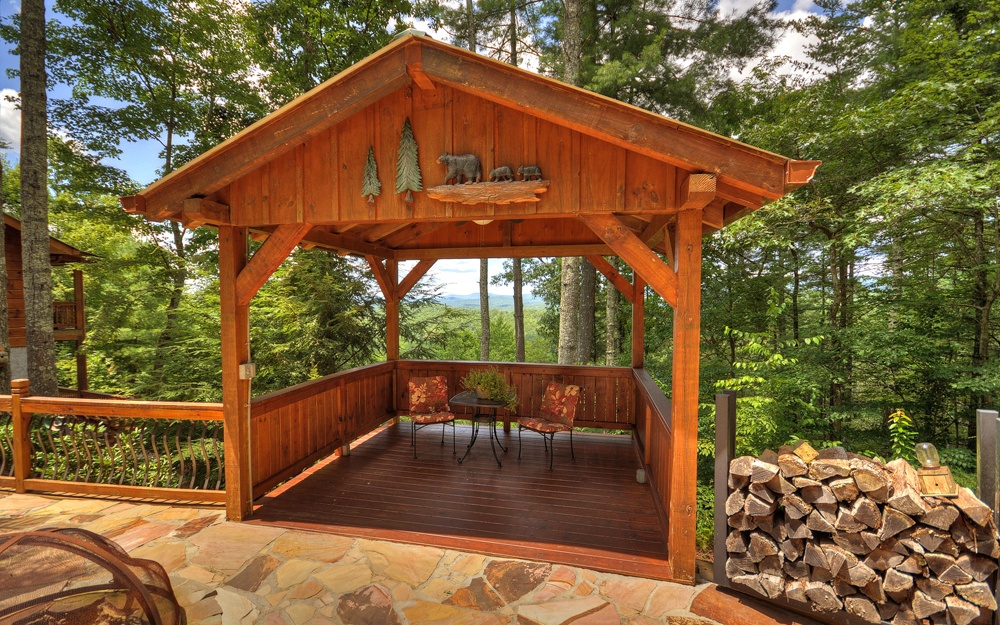 1817 Hidden Lake Drive