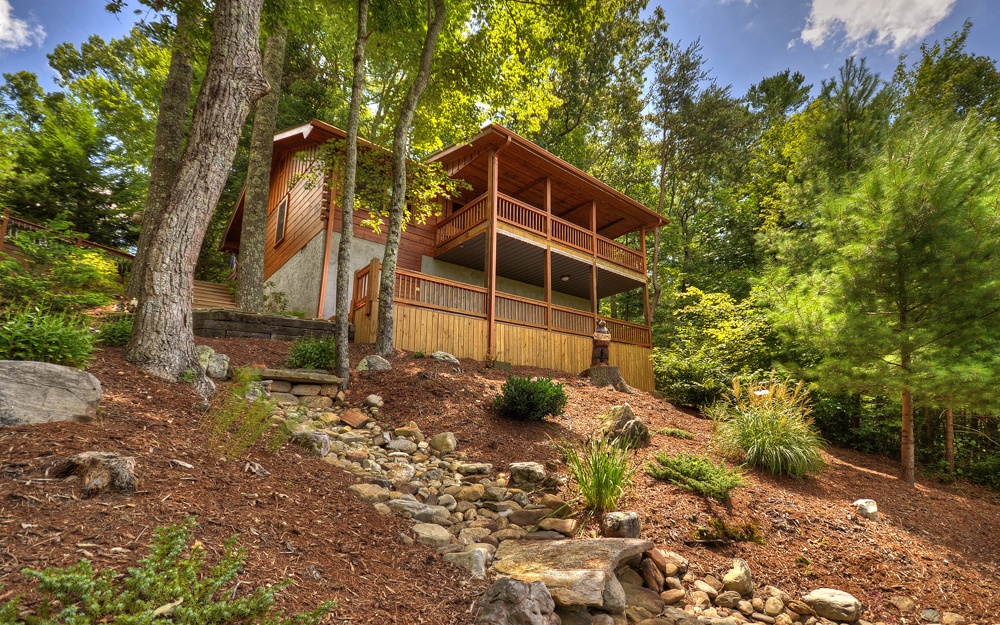 1817 Hidden Lake Drive