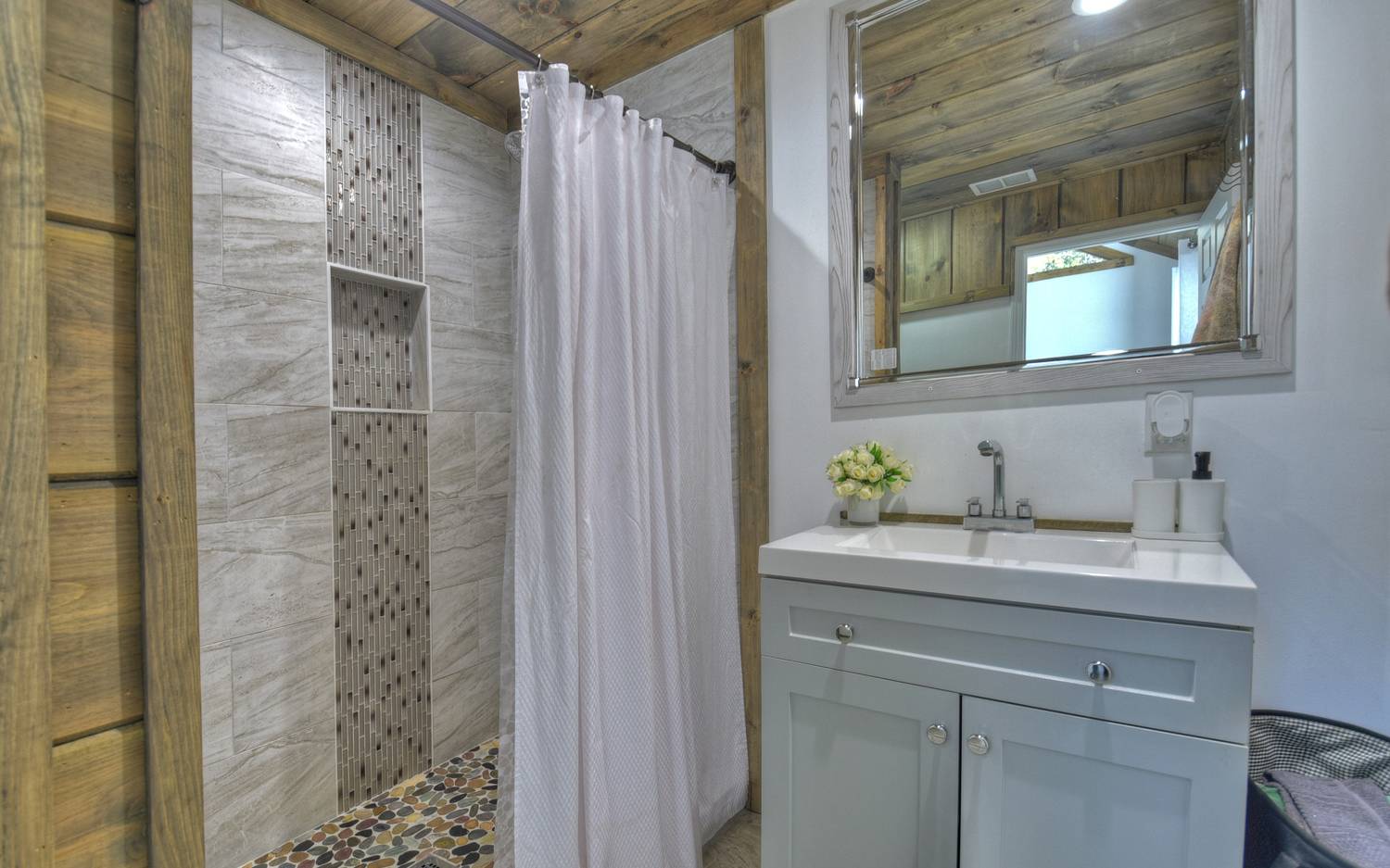 1975 Forge Mill Road