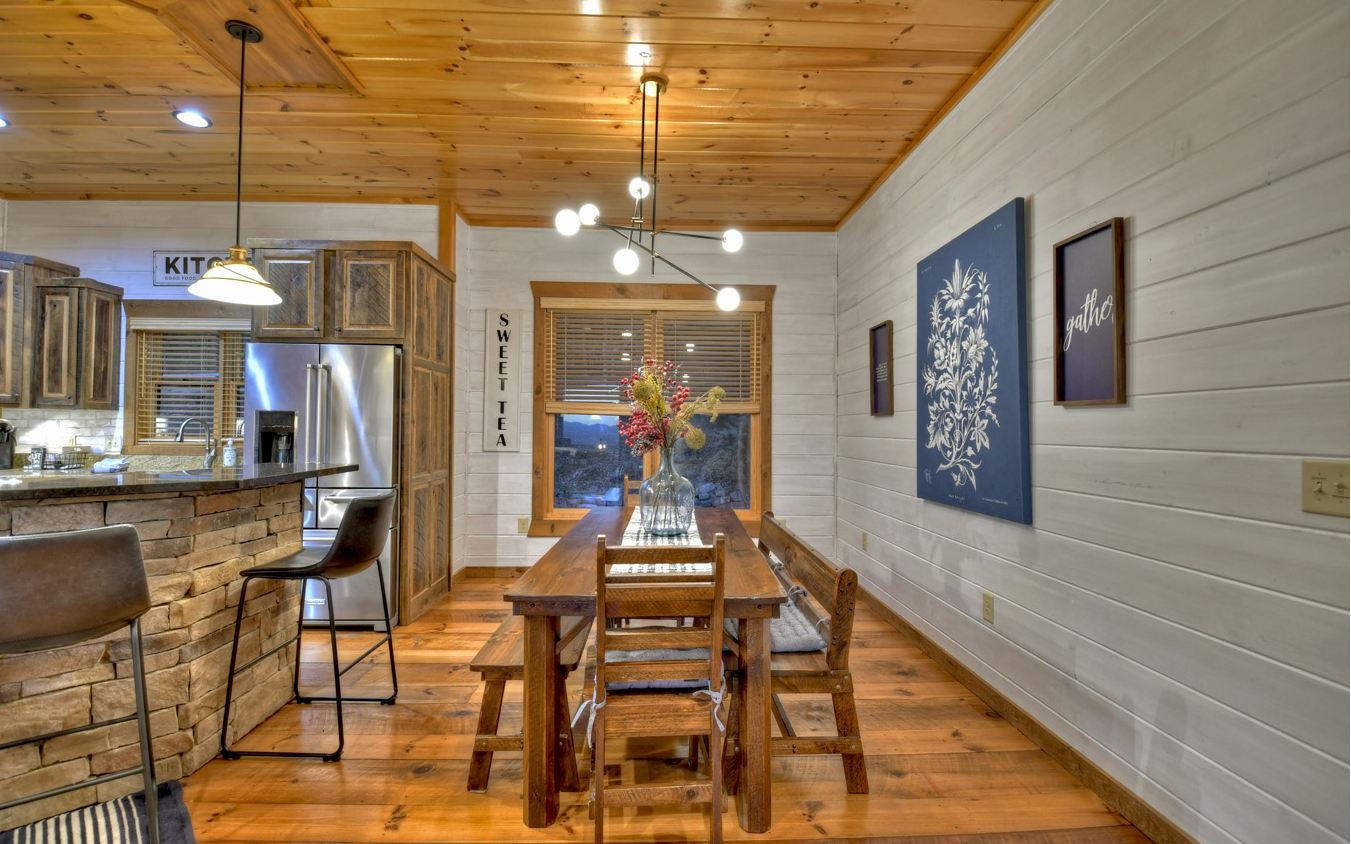 91 Cinnamon Bear Road