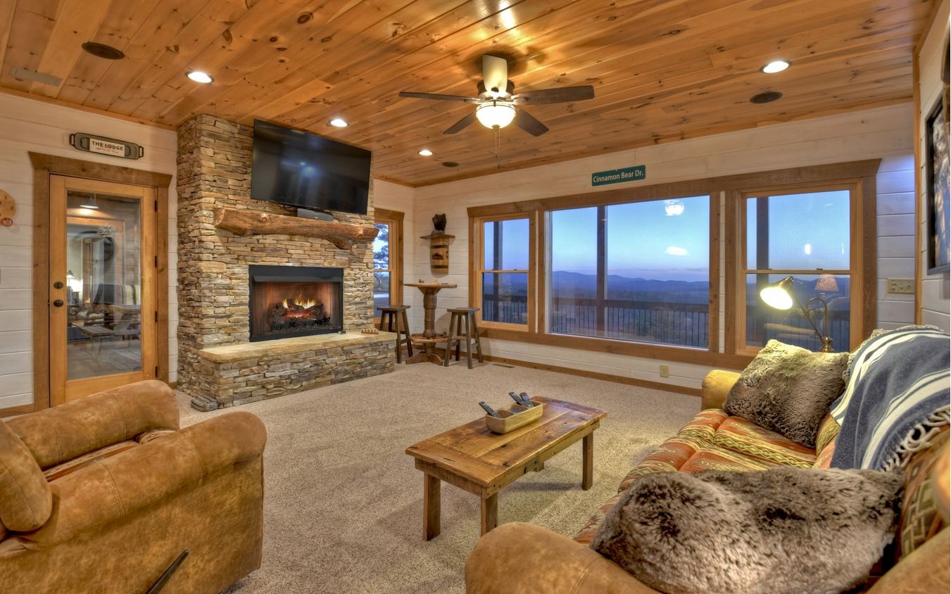 91 Cinnamon Bear Road