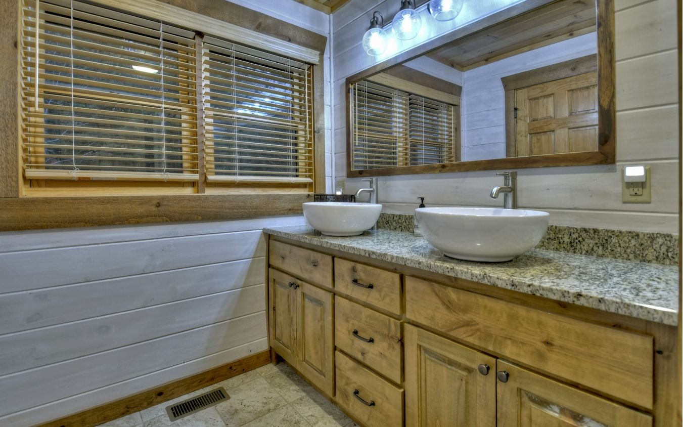 91 Cinnamon Bear Road