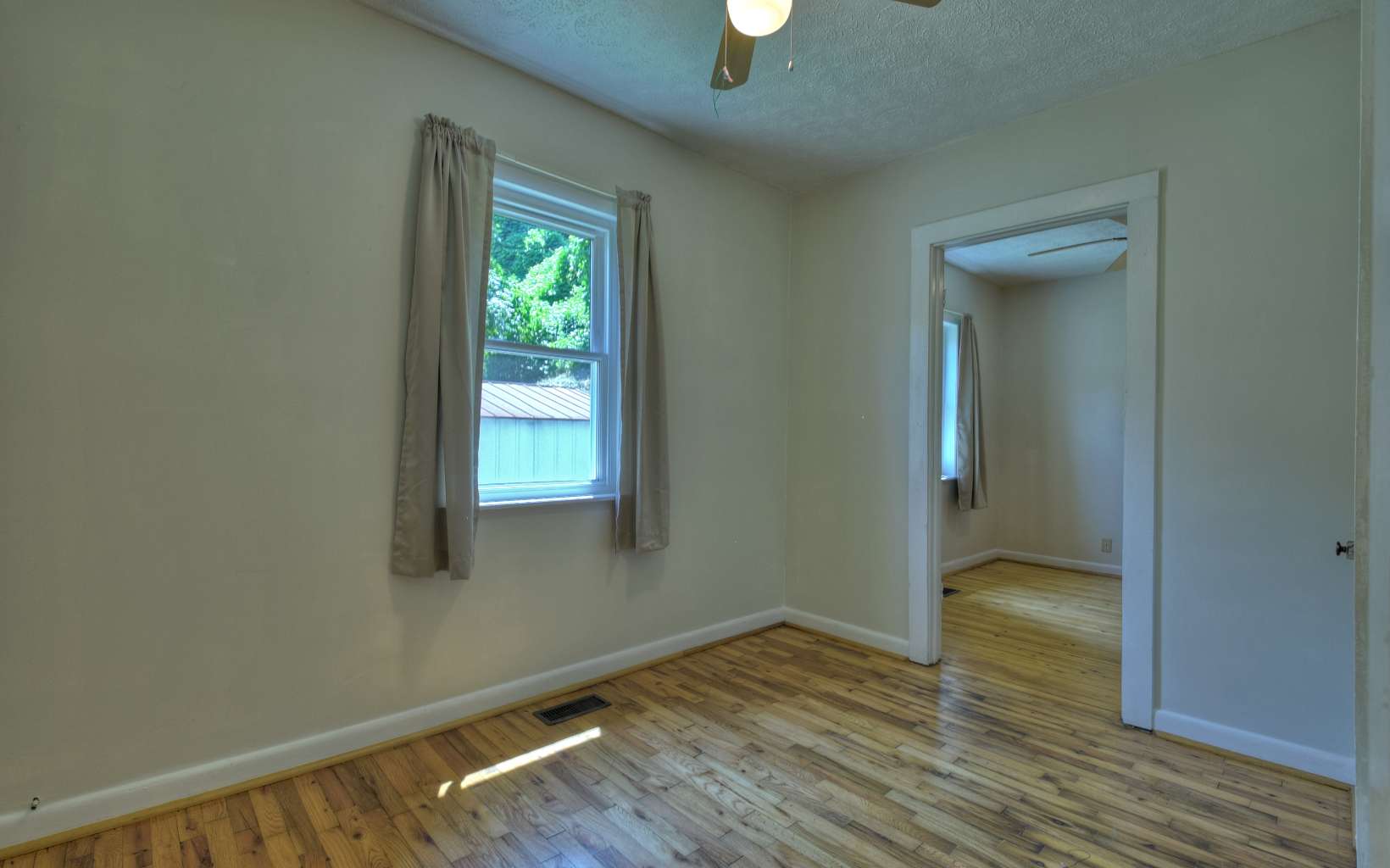 207 W Tennessee Avenue