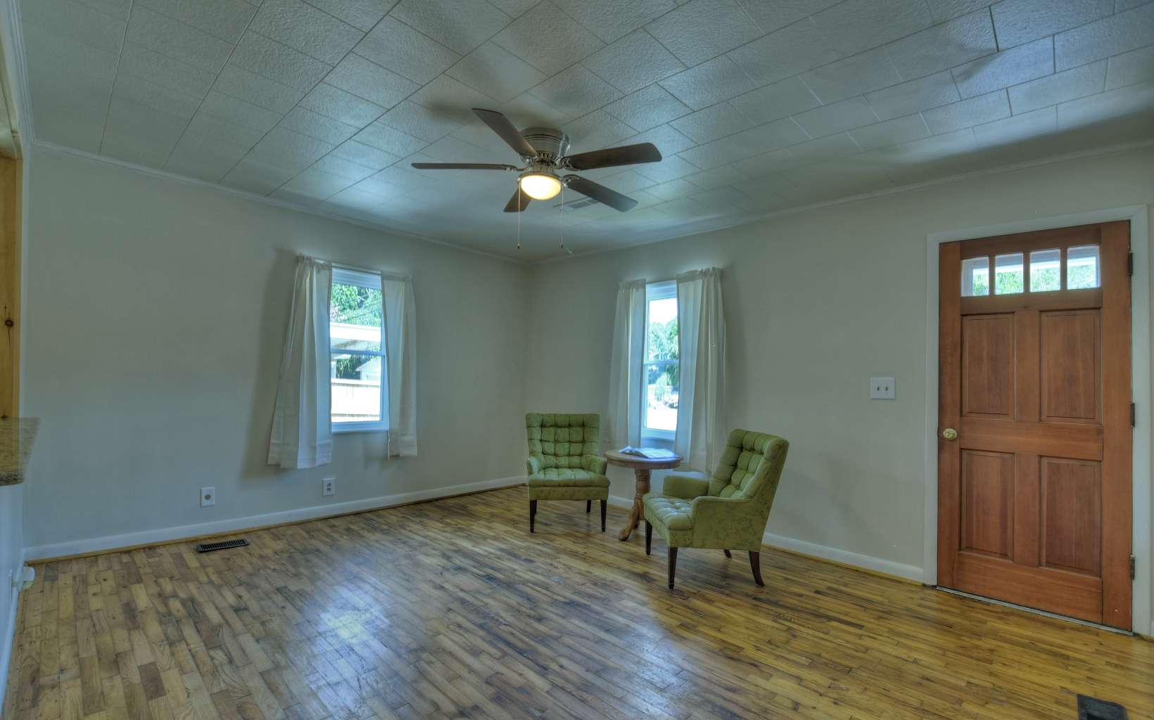 207 W Tennessee Avenue