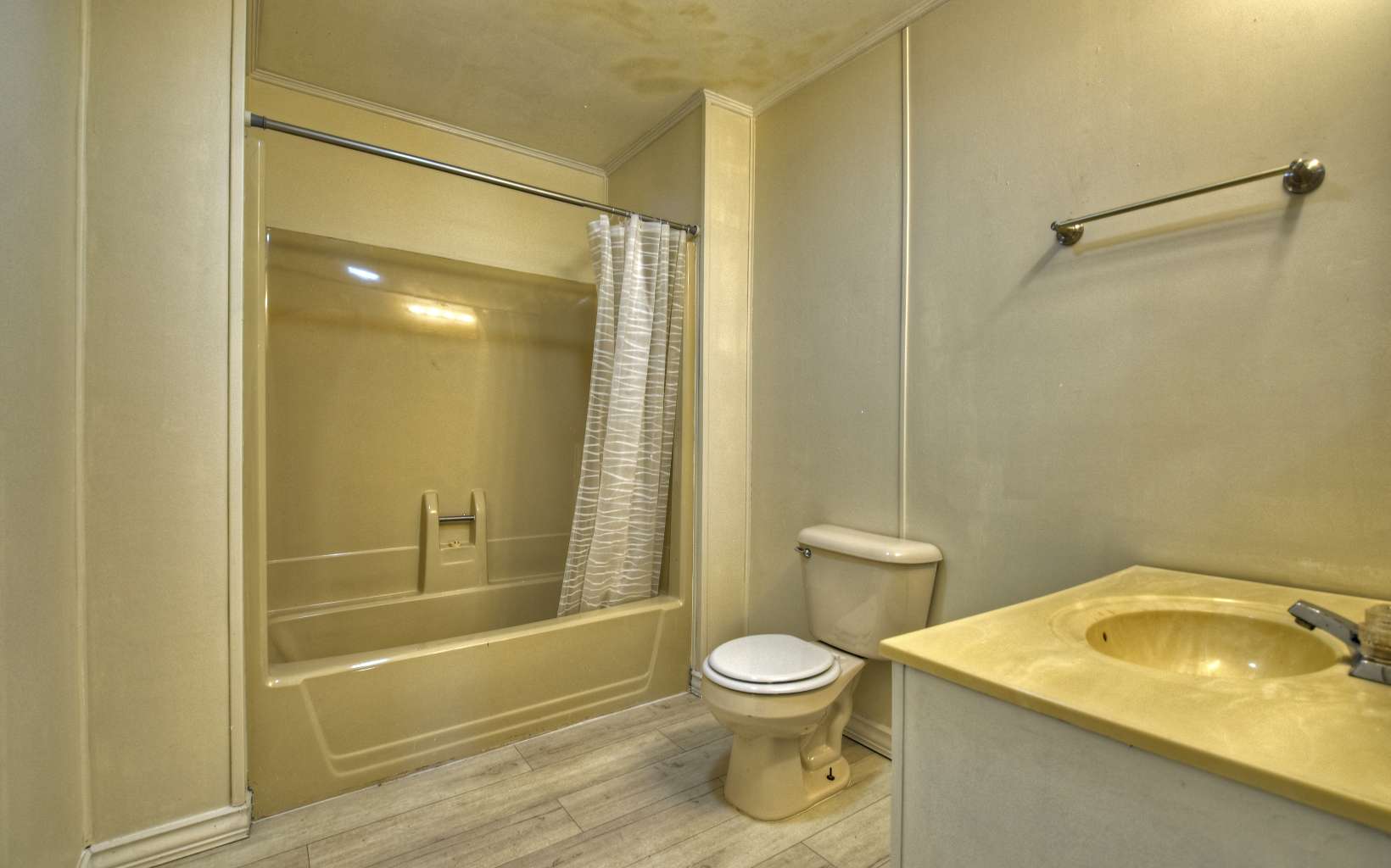 207 W Tennessee Avenue