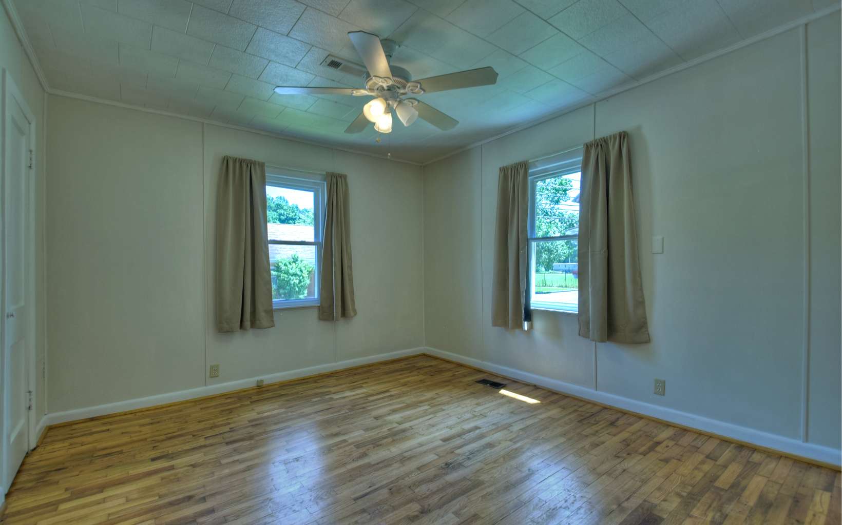 207 W Tennessee Avenue