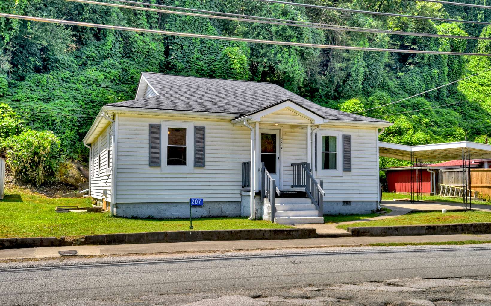 207 W Tennessee Avenue