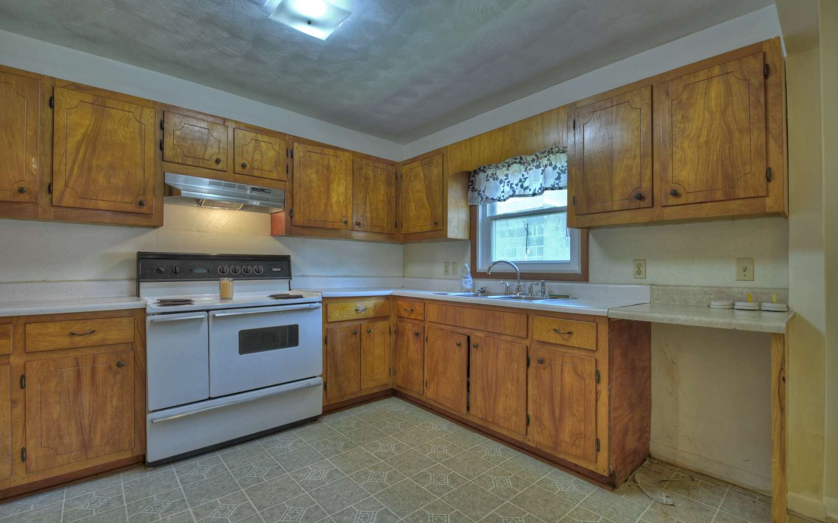 207 W Tennessee Avenue