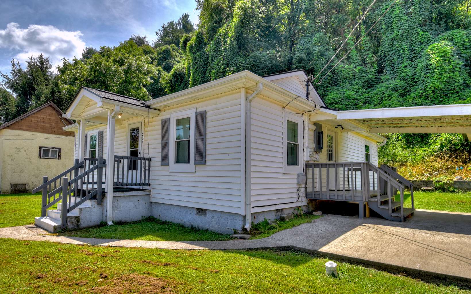 207 W Tennessee Avenue