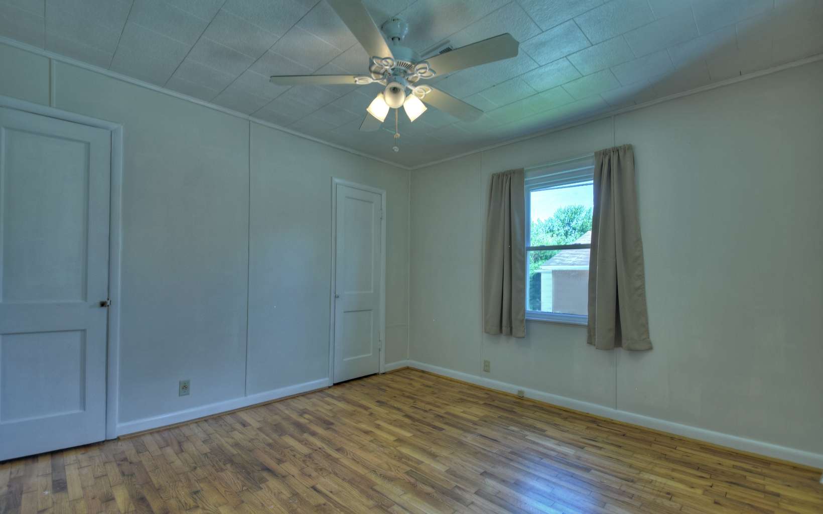 207 W Tennessee Avenue