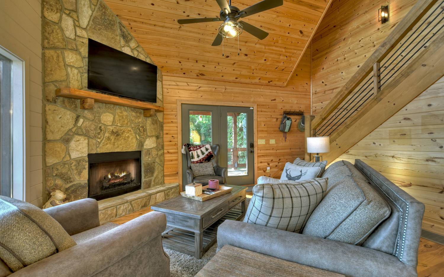 227 Deer Hunter Trail