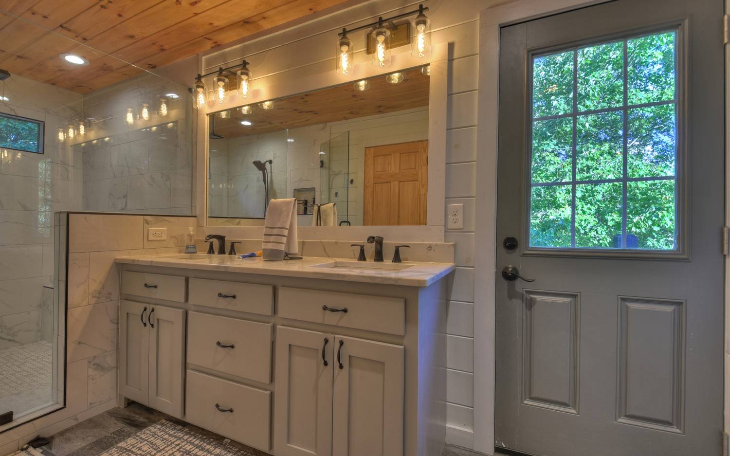 227 Deer Hunter Trail