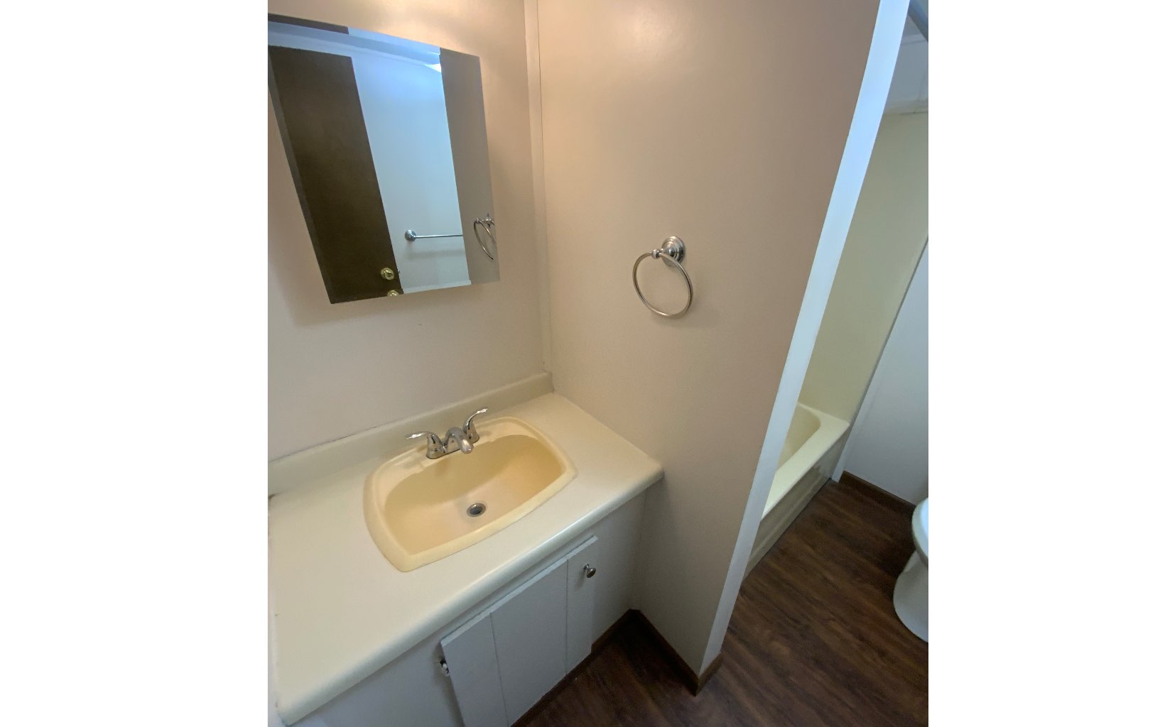 126 Triple R Garage Drive