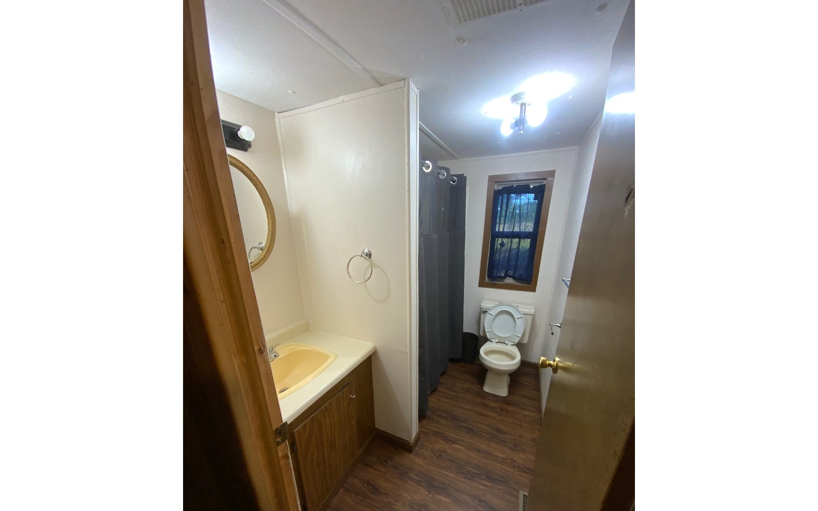 126 Triple R Garage Drive