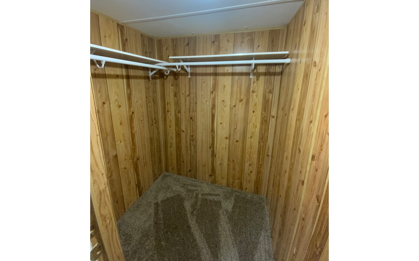 126 Triple R Garage Drive