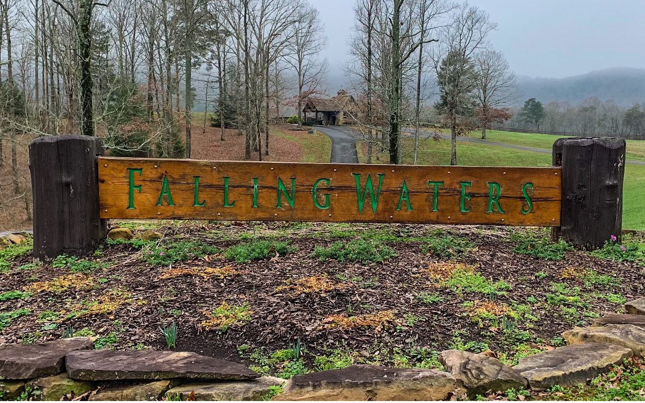 LT 38 Mountain Falls Loop