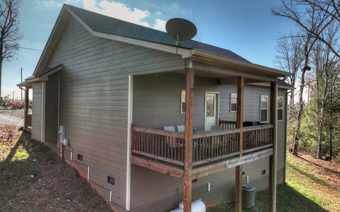 982 Crossroads Church Road