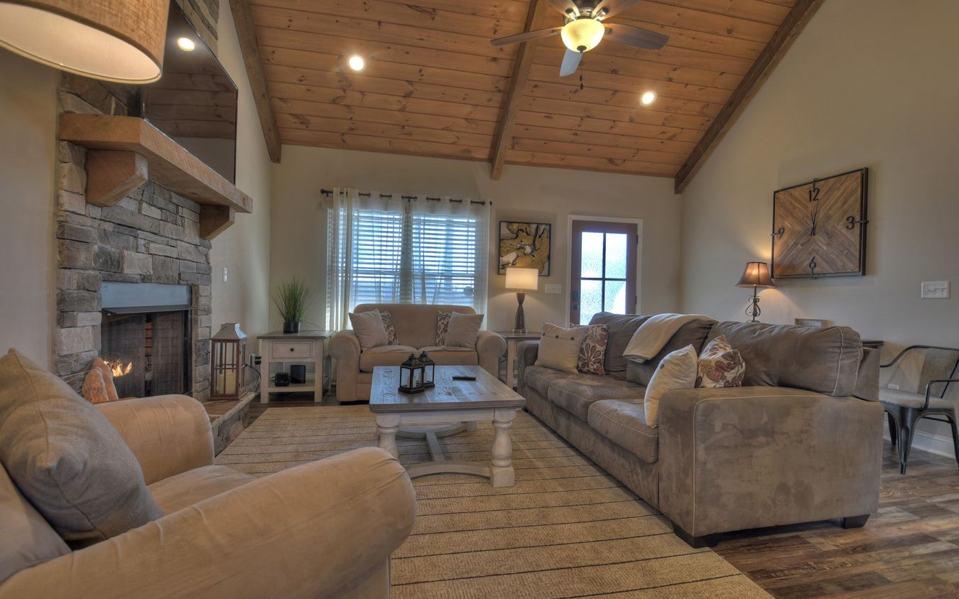 982 Crossroads Church Road