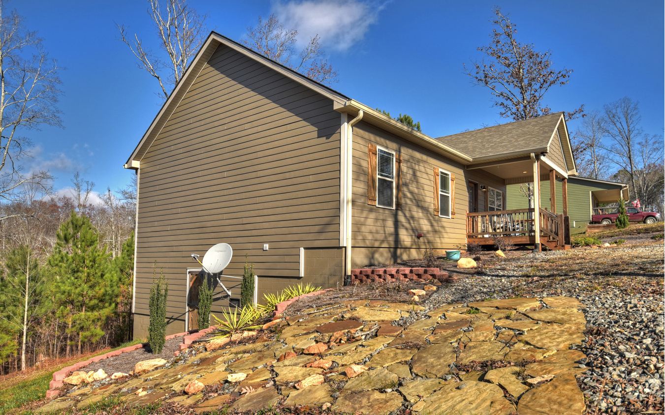 982 Crossroads Church Road