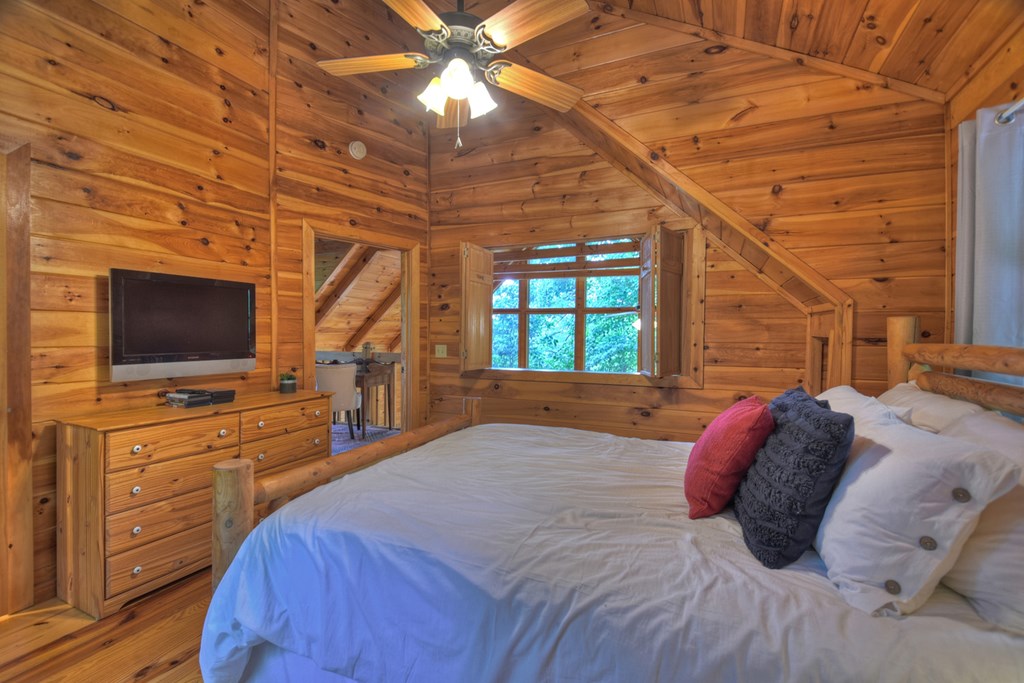 92 Hidden Pines Trail