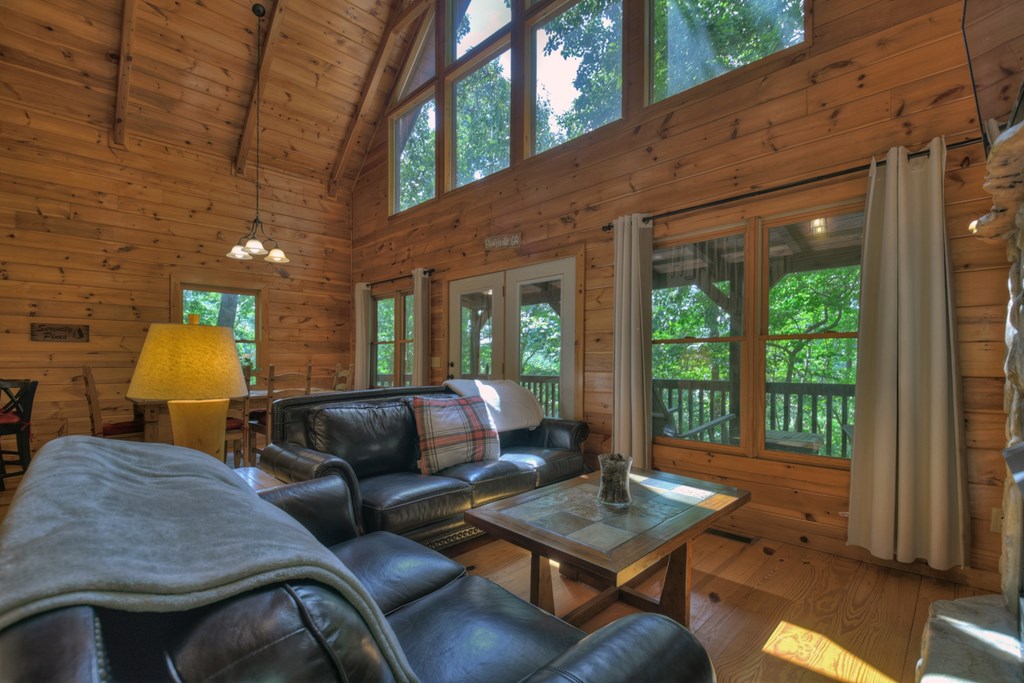 92 Hidden Pines Trail