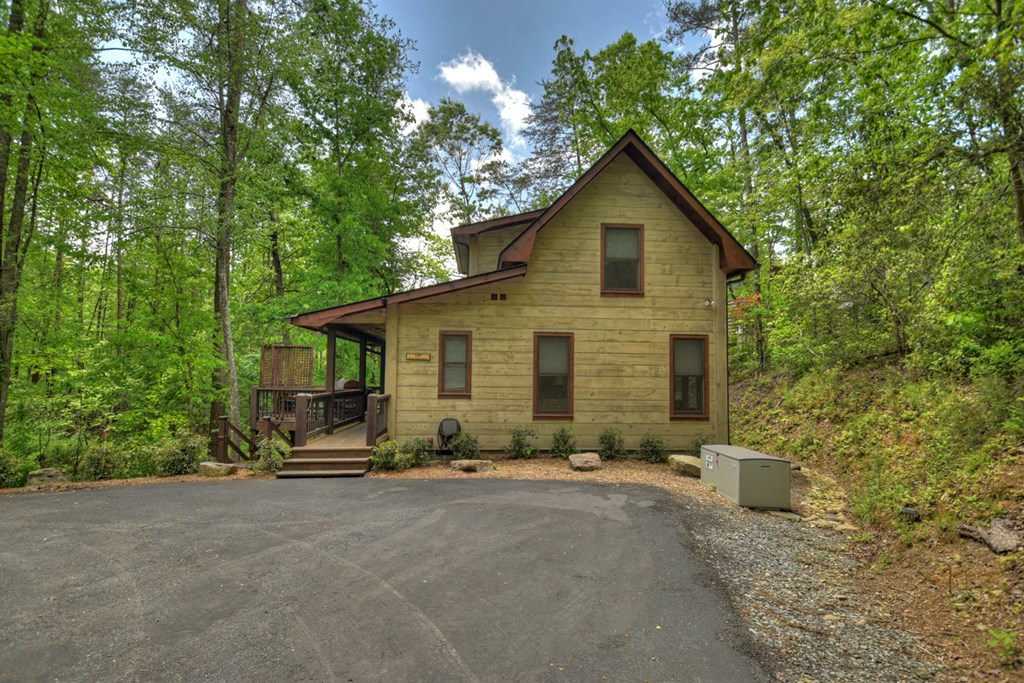 127 Jason Martin Circle