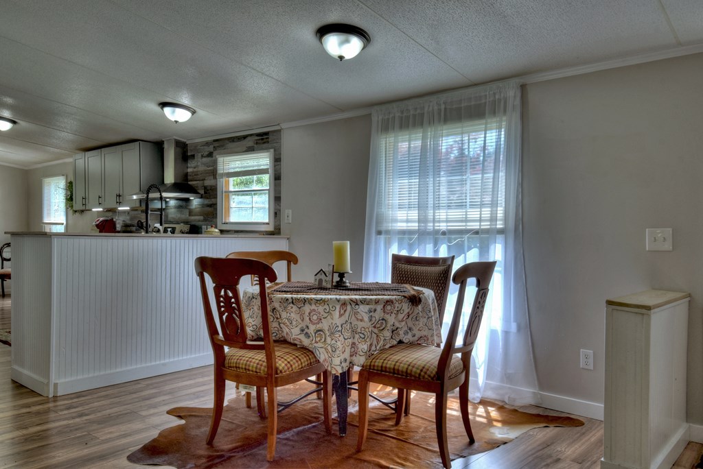 3777 N Meadow Circle