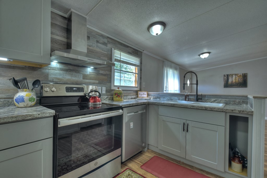 3777 N Meadow Circle