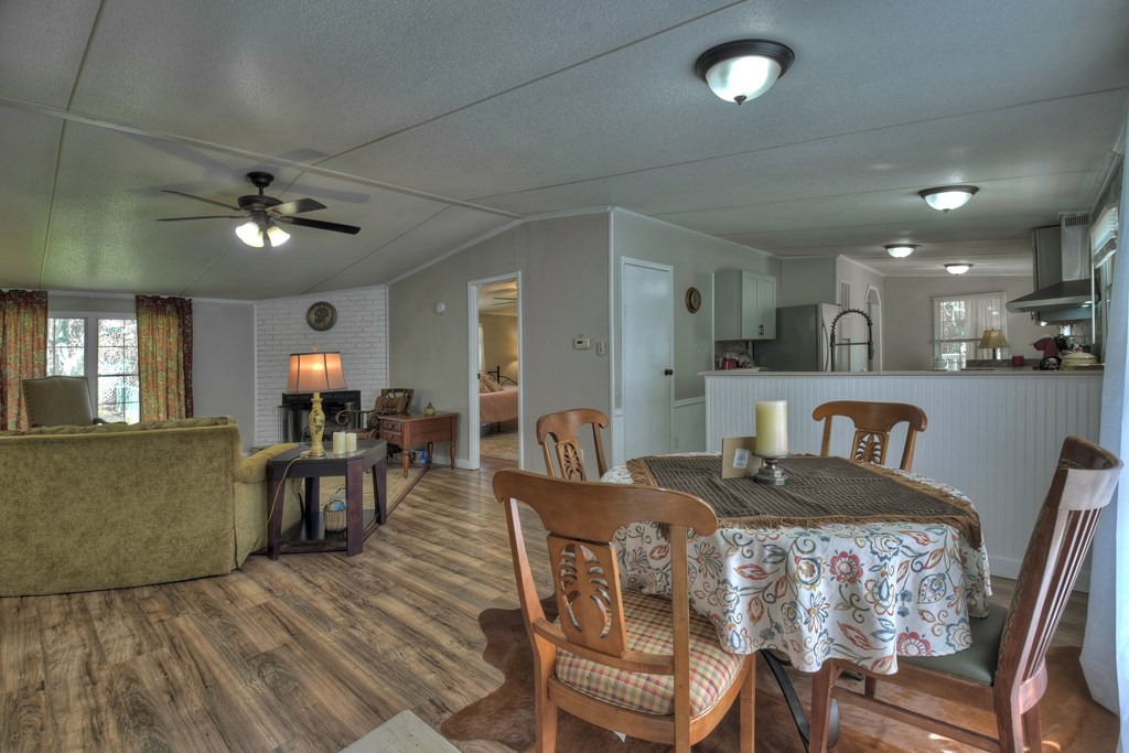 3777 N Meadow Circle