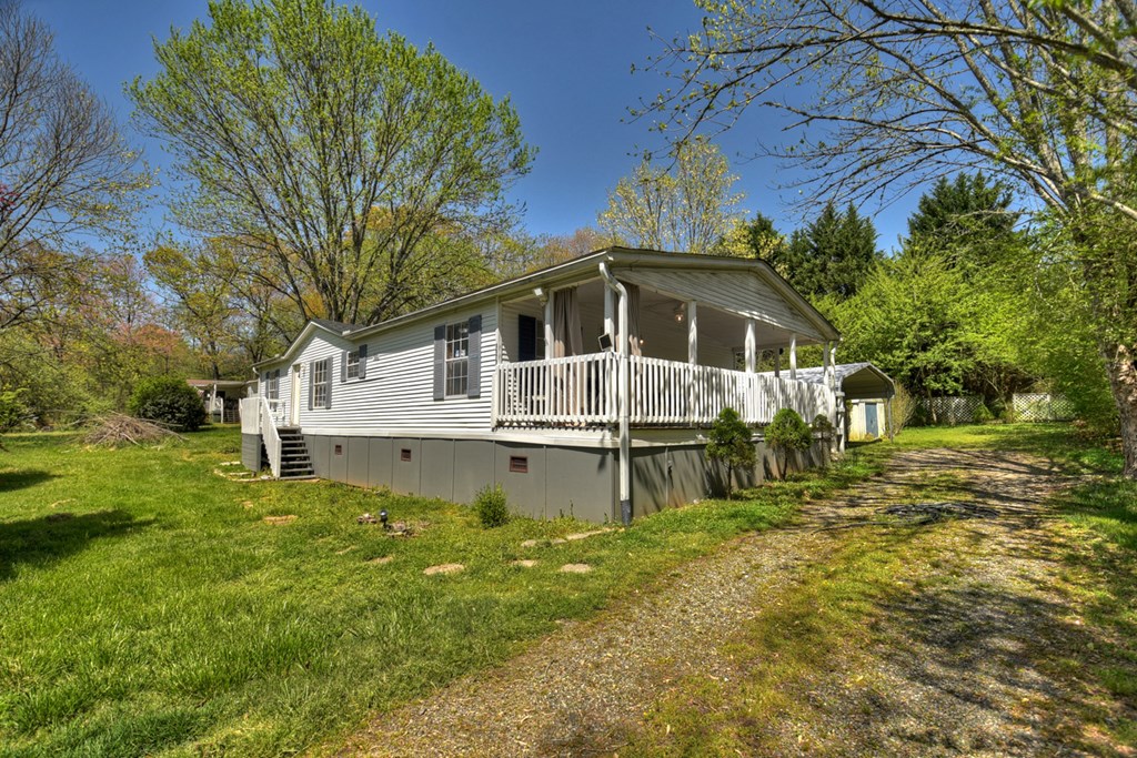 3777 N Meadow Circle