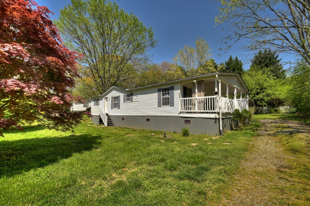 3777 N Meadow Circle